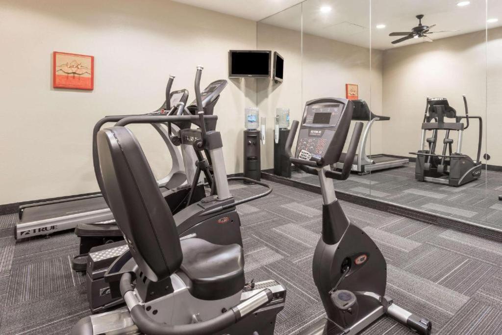 Chandler Perfect Location 1 Bedroom Ngoại thất bức ảnh