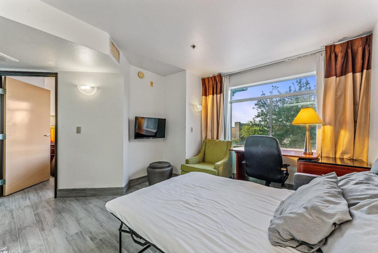 Chandler Perfect Location 1 Bedroom Ngoại thất bức ảnh