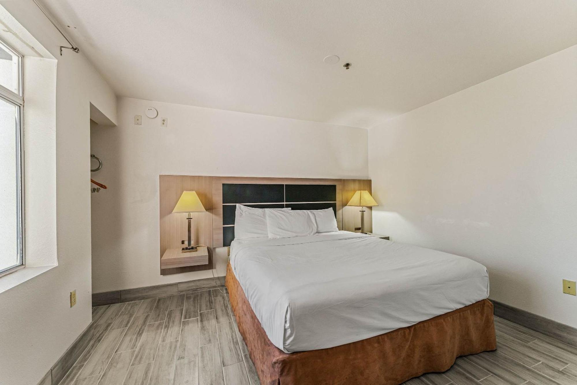 Chandler Perfect Location 1 Bedroom Ngoại thất bức ảnh